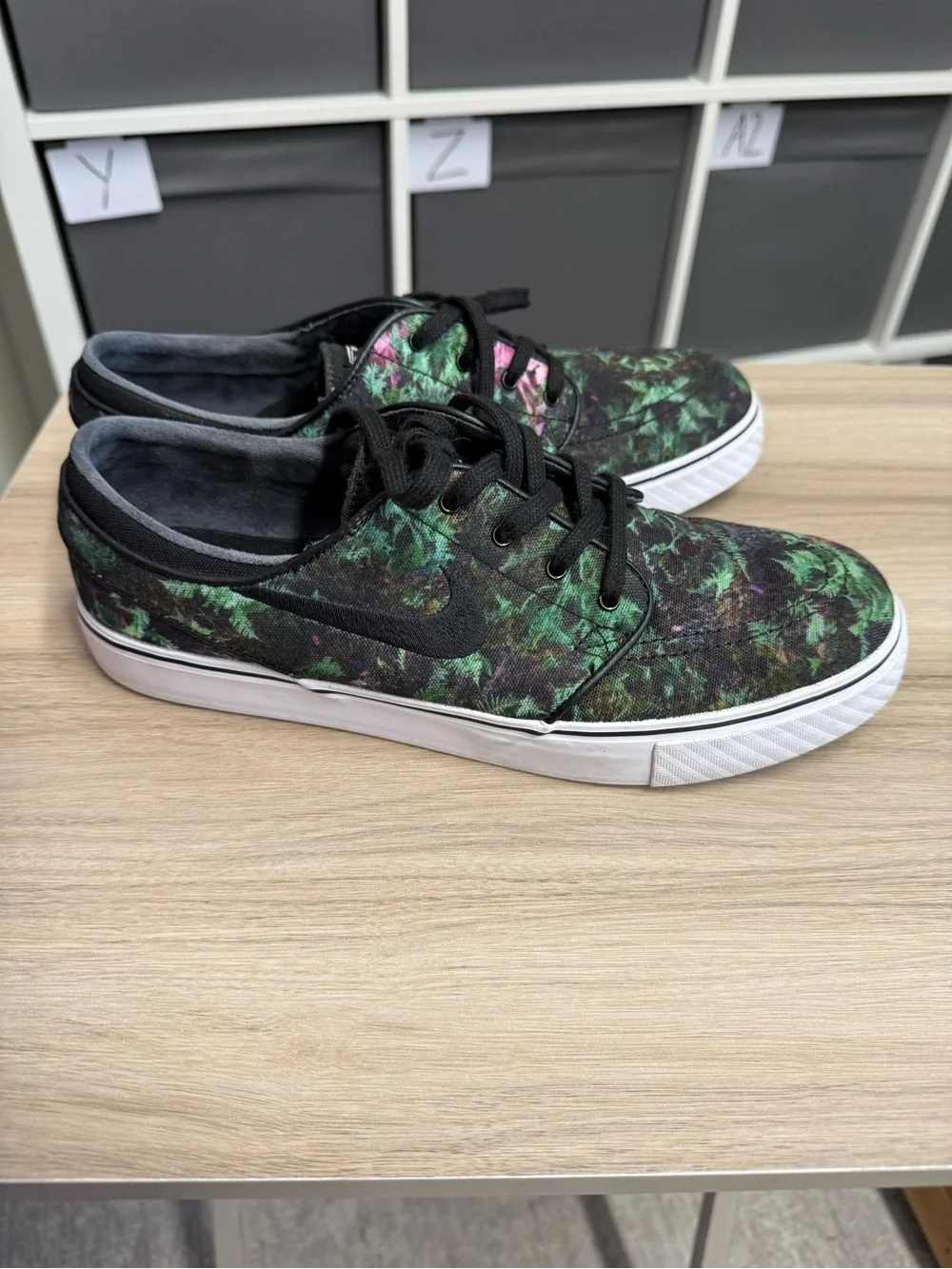 Nike SB Zoom Stefan Janoski Canvas Premium Low Top Sneakers